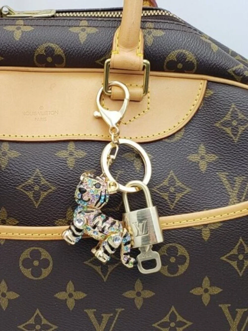 Authentic Louis Vuitton Gold Padlock 🔒 Key Set w/ Unbranded Tiger Bag Charm